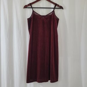 Mudd V-Neck Midi Dress in Velvet Red Stripes Women's Size S